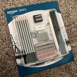 17 piece Drawing Art Kit